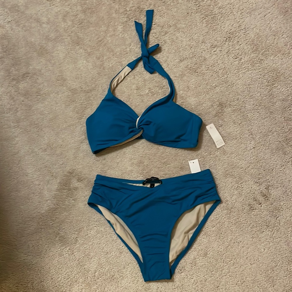 Nwt whbm jade bikini - top is medium and bottom is small. Ver flattering!